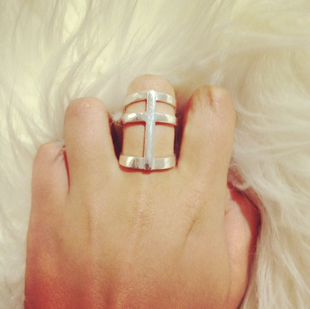 Anel Cruz gallerist helena massa